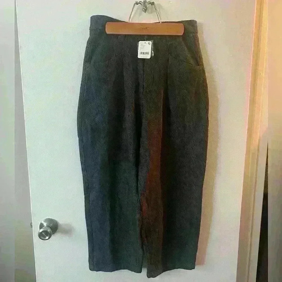 Free People NWT 100%Cotton Balloon Dress Pants Button Up Size 2 Grey Combo - Picture 1 of 12